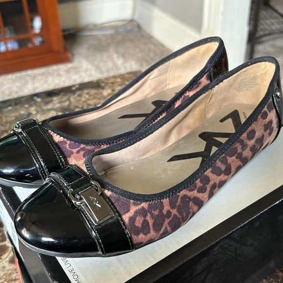 Leopard print flats - Picture 2 of 6